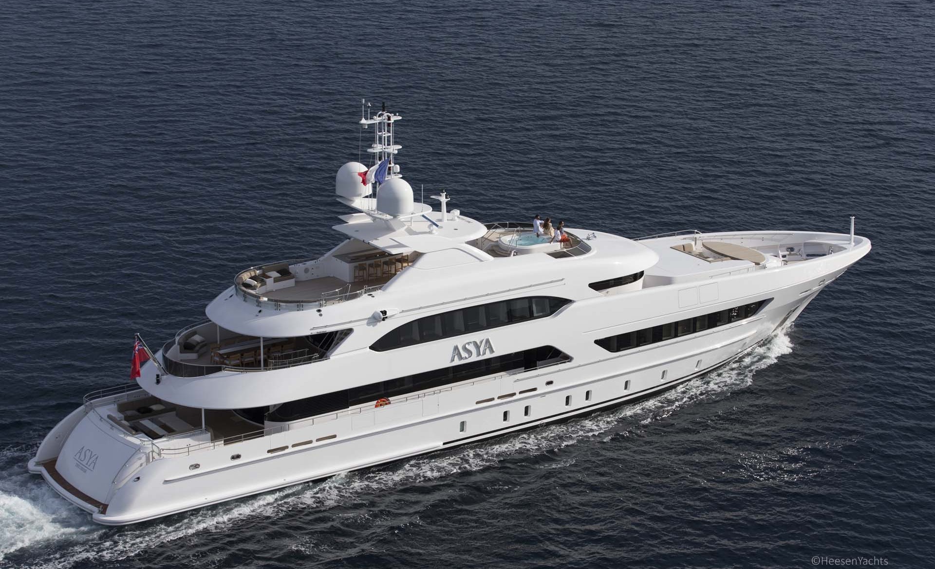 who owns asya yacht